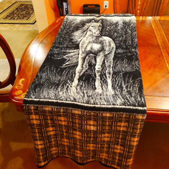 Earth Ragz Zipped Blanket Size 78 X 48 - Picture 1 of 14